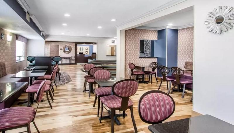 Holiday Inn Express & Suites Tulsa East - Catoosa By Ihg Экстерьер фото